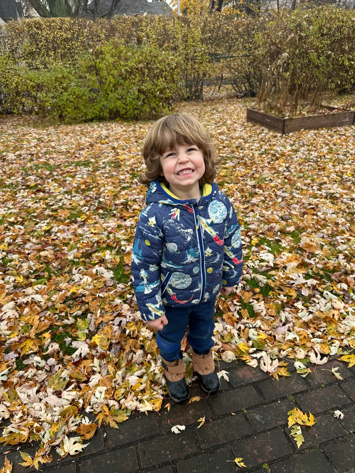 How to Turn Any Walk Into a Learning Experience (Age-by-Age Guide)